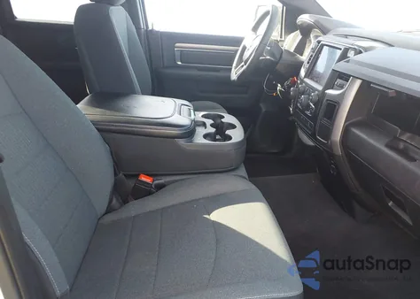 2022 Ram 1500 Classic Warlock 4X4 6'4 Box z USA, uszkodzony, nr VIN 1C6RR7GG9NS176458